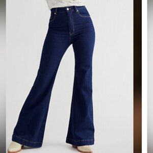 Rollas east coast flare jeans in Alina blue